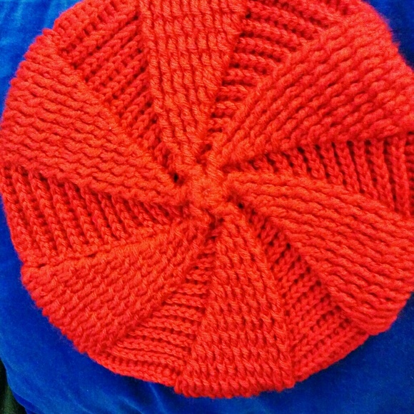 👵👒🎩🧢ALL HATS ON SALE👒 Red star crochet hat - Picture 2 of 8